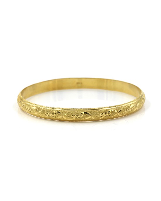 Carved Bangle Bracelet in Gold